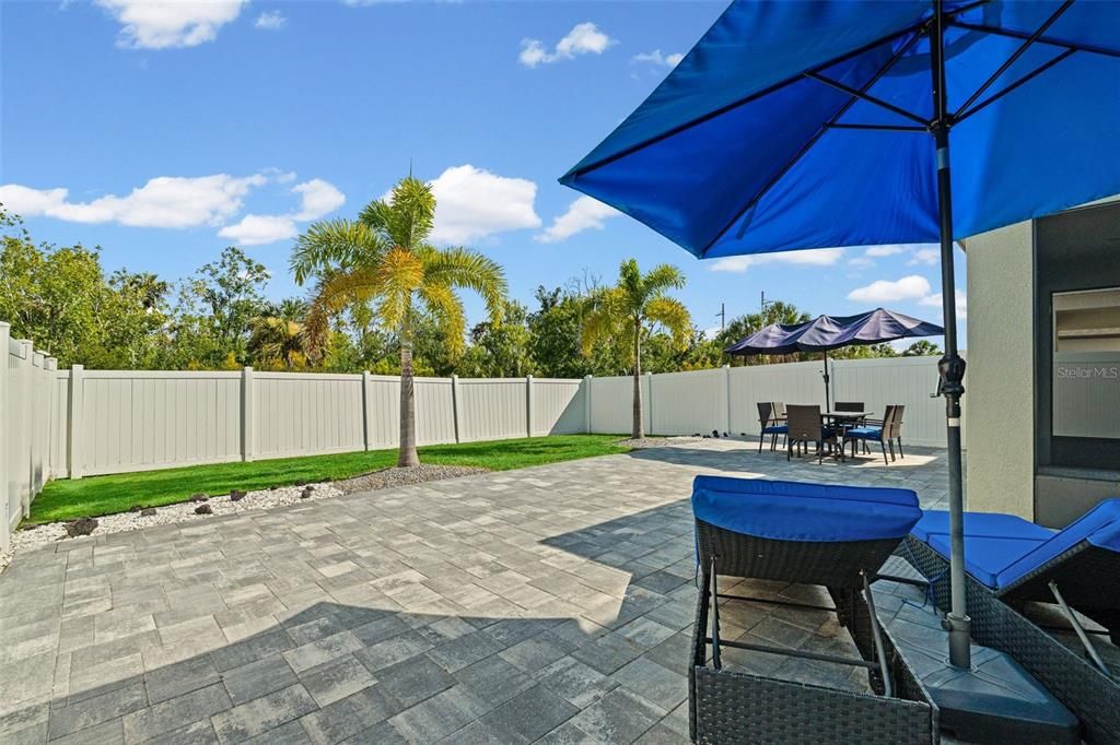For Sale: $399,000 (3 beds, 2 baths, 2014 Square Feet)
