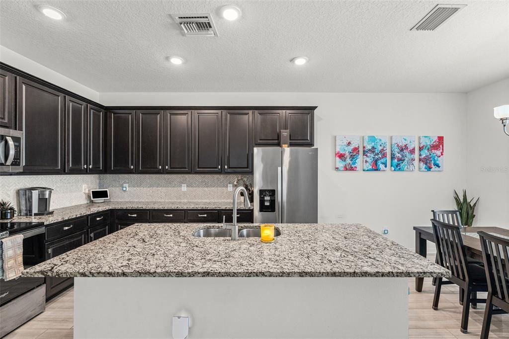 For Sale: $399,000 (3 beds, 2 baths, 2014 Square Feet)