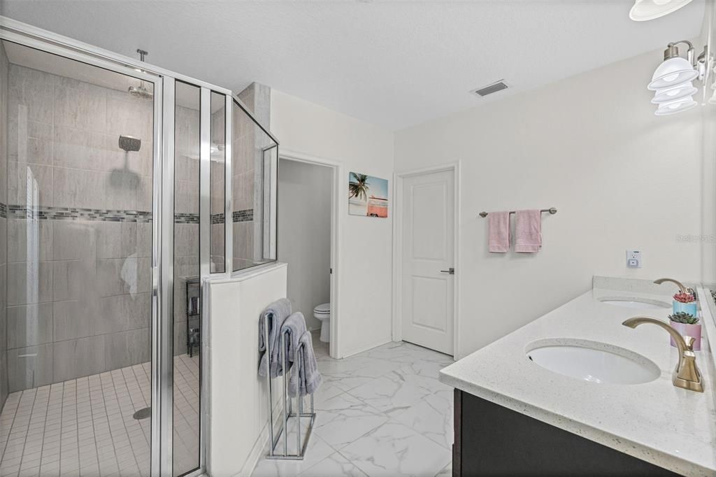 For Sale: $399,000 (3 beds, 2 baths, 2014 Square Feet)