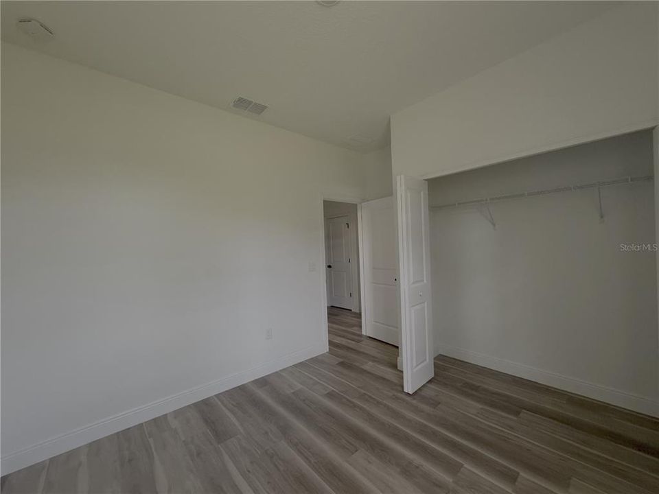 В аренду: $1,950 (4 спален, 2 ванн, 1518 Квадратных фут)