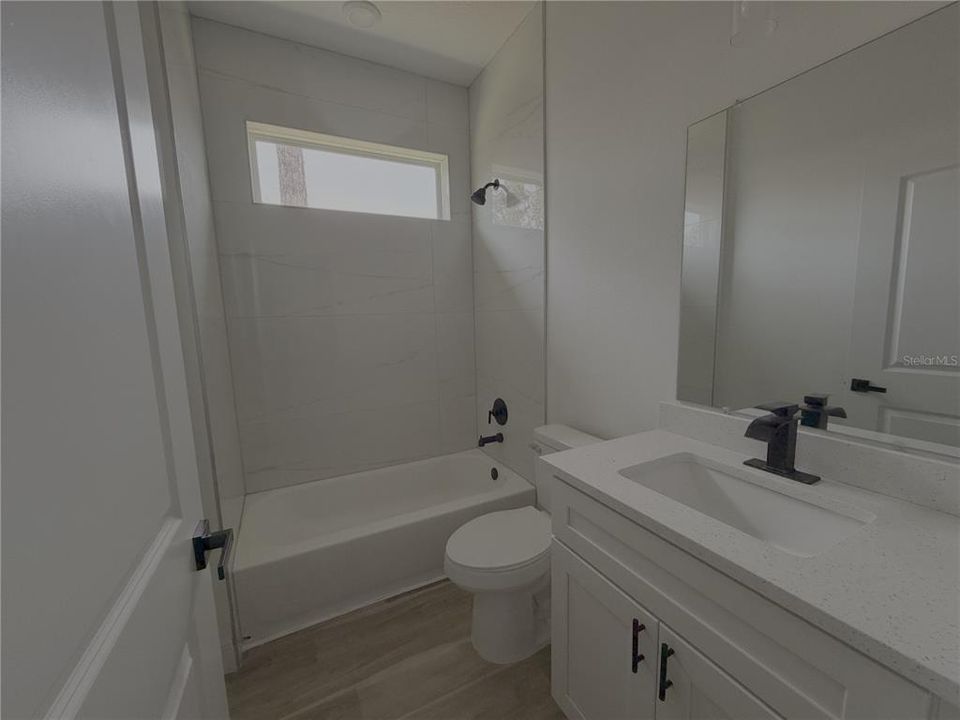 В аренду: $1,950 (4 спален, 2 ванн, 1518 Квадратных фут)