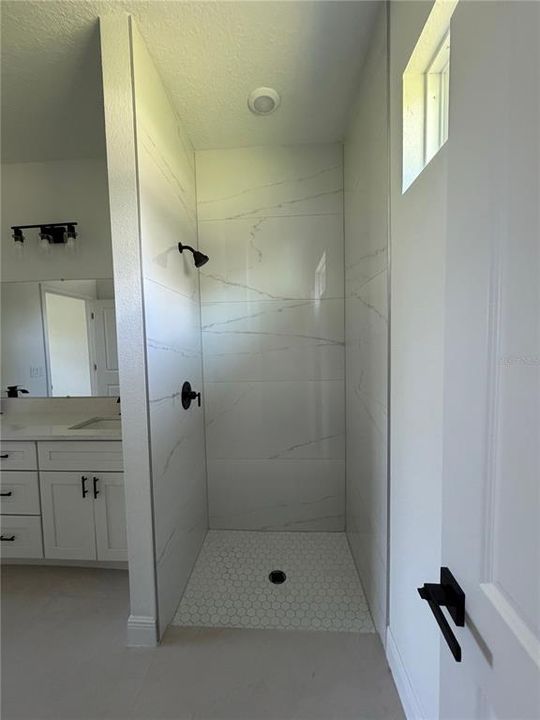 В аренду: $1,950 (4 спален, 2 ванн, 1518 Квадратных фут)