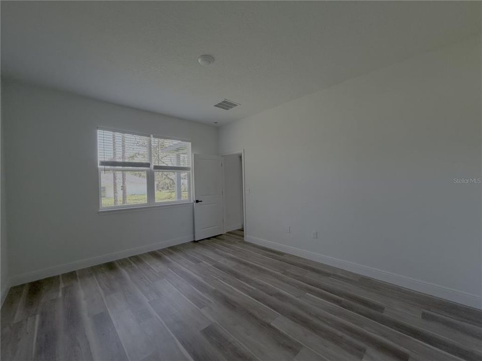 В аренду: $1,950 (4 спален, 2 ванн, 1518 Квадратных фут)