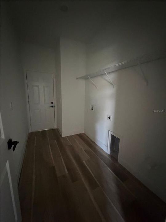 В аренду: $1,950 (4 спален, 2 ванн, 1518 Квадратных фут)