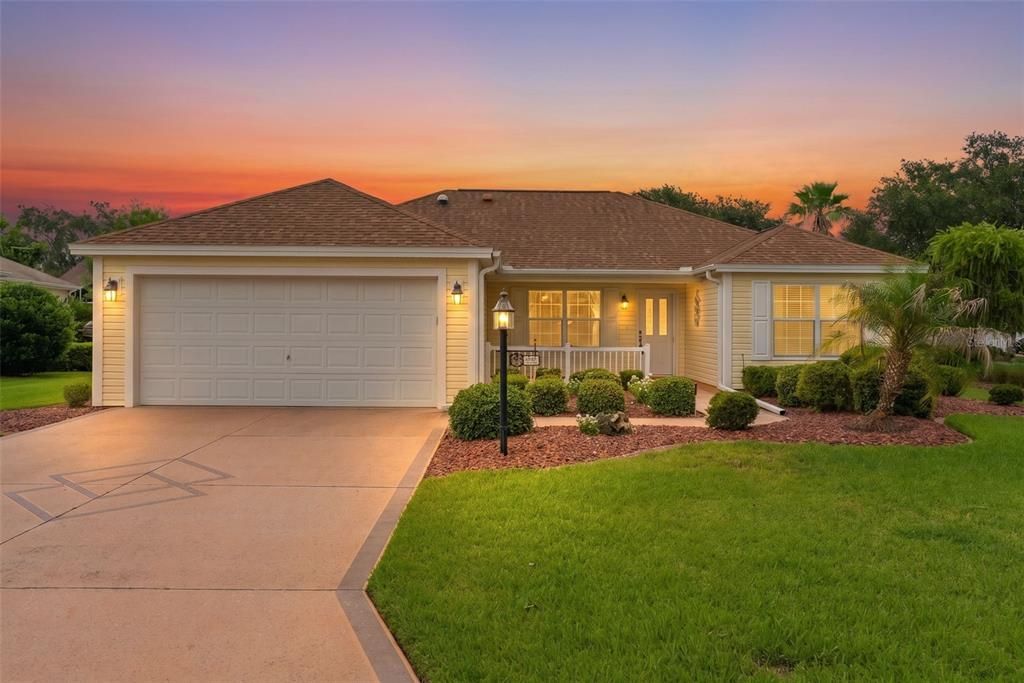 For Sale: $373,000 (3 beds, 2 baths, 1392 Square Feet)