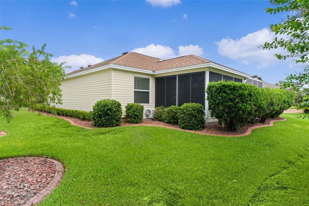 For Sale: $373,000 (3 beds, 2 baths, 1392 Square Feet)