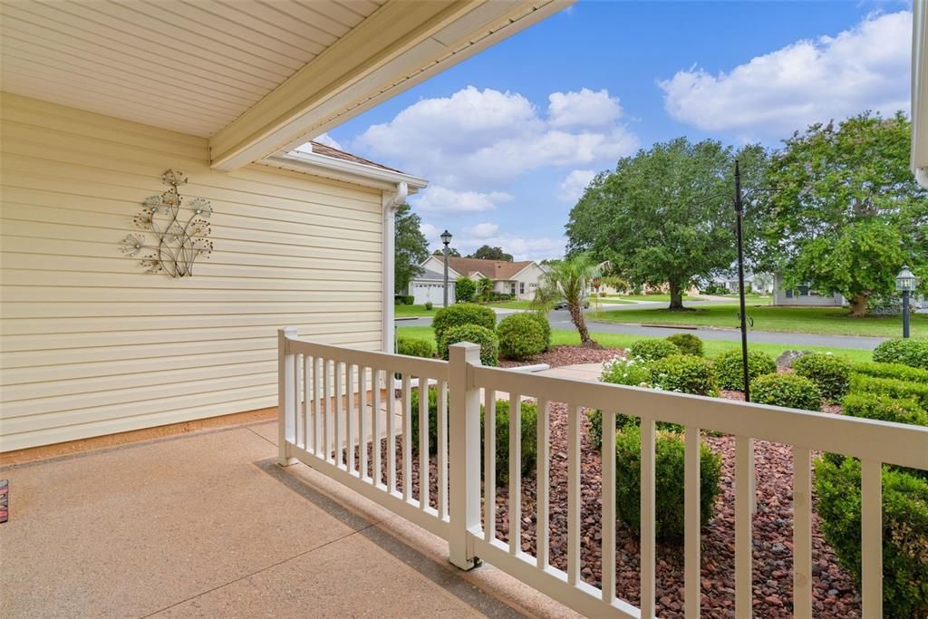 For Sale: $373,000 (3 beds, 2 baths, 1392 Square Feet)