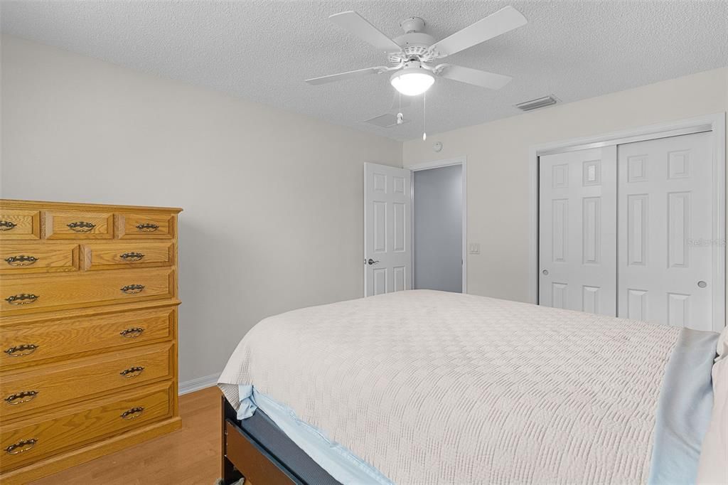 For Sale: $373,000 (3 beds, 2 baths, 1392 Square Feet)