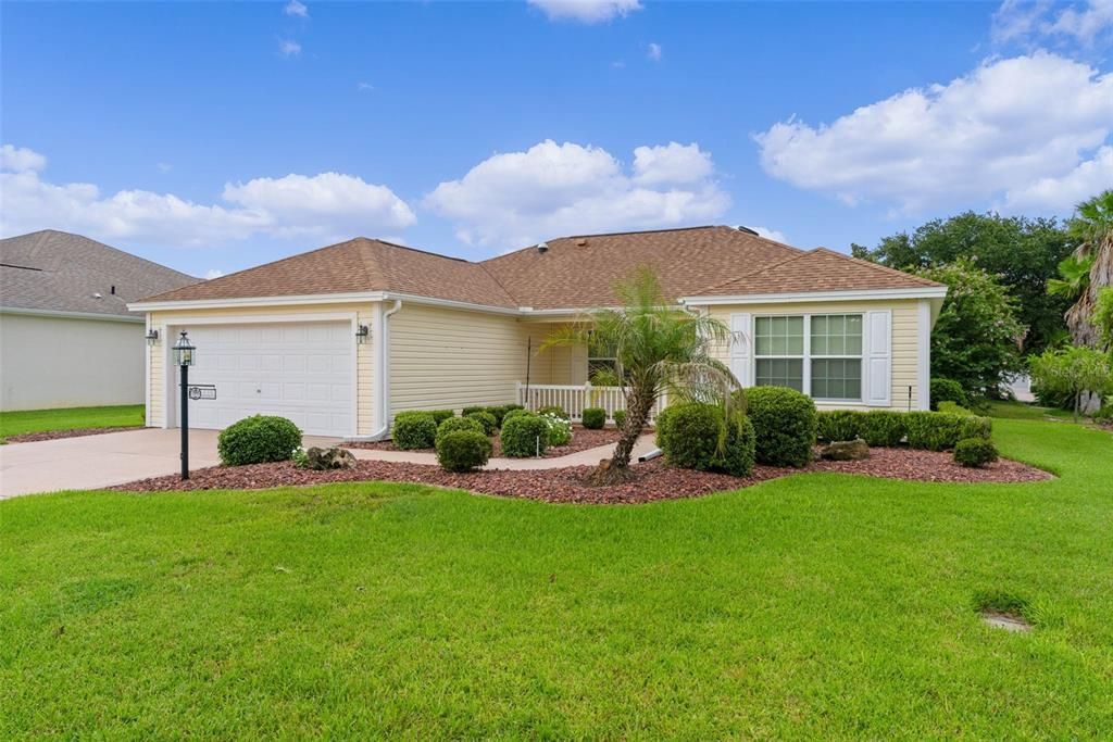 For Sale: $373,000 (3 beds, 2 baths, 1392 Square Feet)
