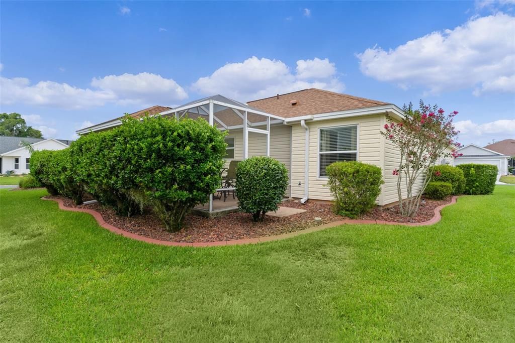 For Sale: $373,000 (3 beds, 2 baths, 1392 Square Feet)