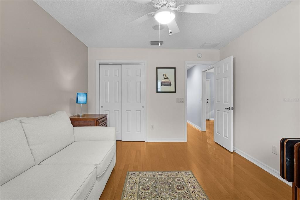For Sale: $373,000 (3 beds, 2 baths, 1392 Square Feet)