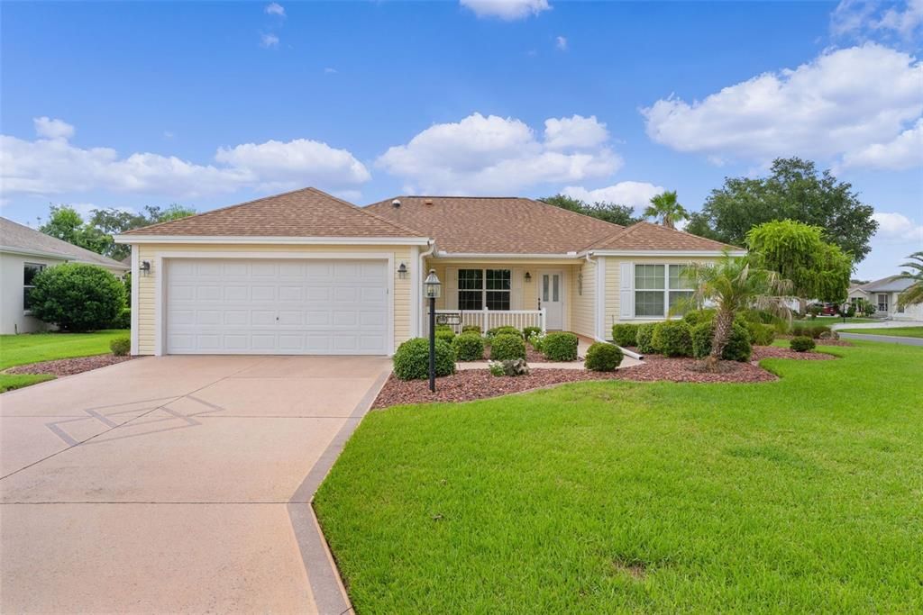 For Sale: $373,000 (3 beds, 2 baths, 1392 Square Feet)