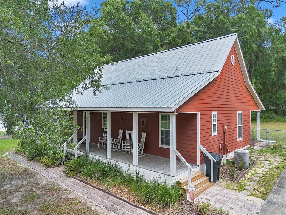 На продажу: $319,900 (3 спален, 2 ванн, 1674 Квадратных фут)