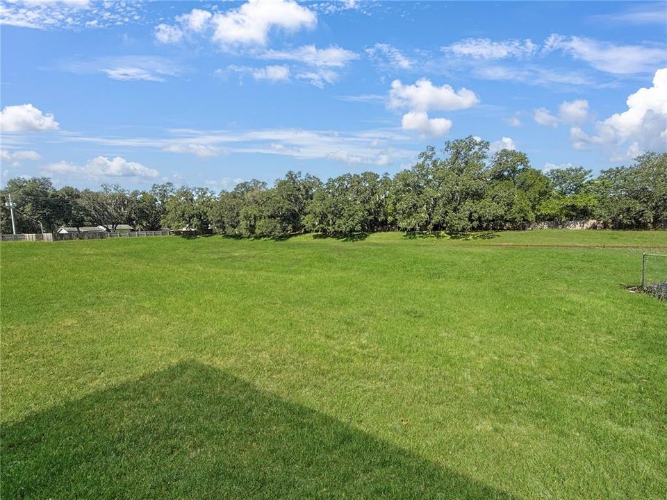 En Venta: $330,000 (4 camas, 2 baños, 1467 Pies cuadrados)