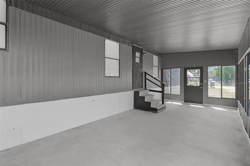 For Rent: $1,499 (3 beds, 2 baths, 938 Square Feet)
