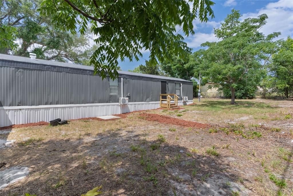 For Rent: $1,499 (3 beds, 2 baths, 938 Square Feet)
