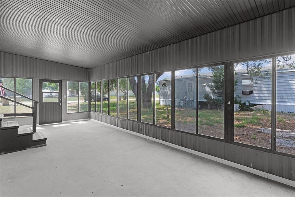 For Rent: $1,499 (3 beds, 2 baths, 938 Square Feet)
