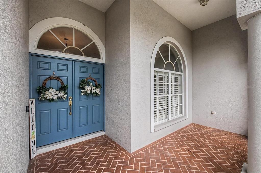 Activo con contrato: $665,000 (4 camas, 3 baños, 2886 Pies cuadrados)