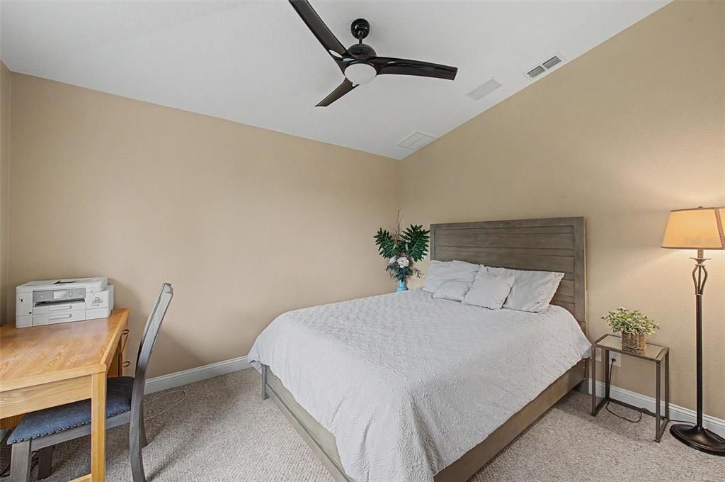 Activo con contrato: $665,000 (4 camas, 3 baños, 2886 Pies cuadrados)