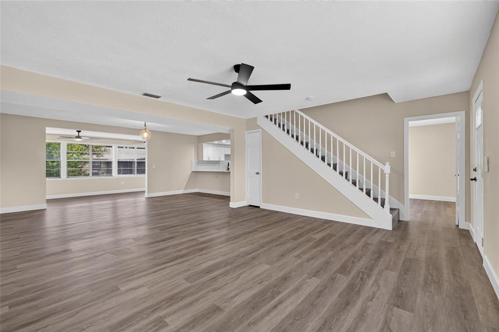For Sale: $449,900 (5 beds, 3 baths, 2864 Square Feet)