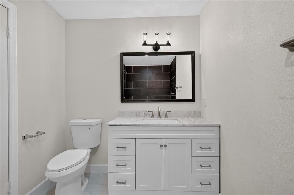 For Sale: $449,900 (5 beds, 3 baths, 2864 Square Feet)