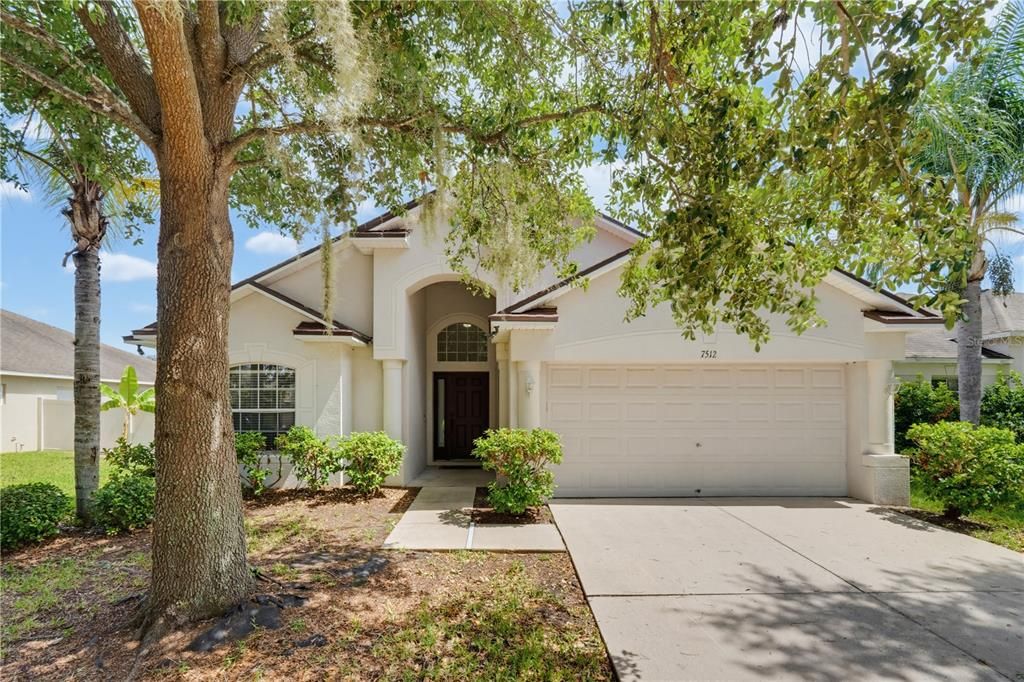 For Sale: $315,000 (4 beds, 3 baths, 1911 Square Feet)
