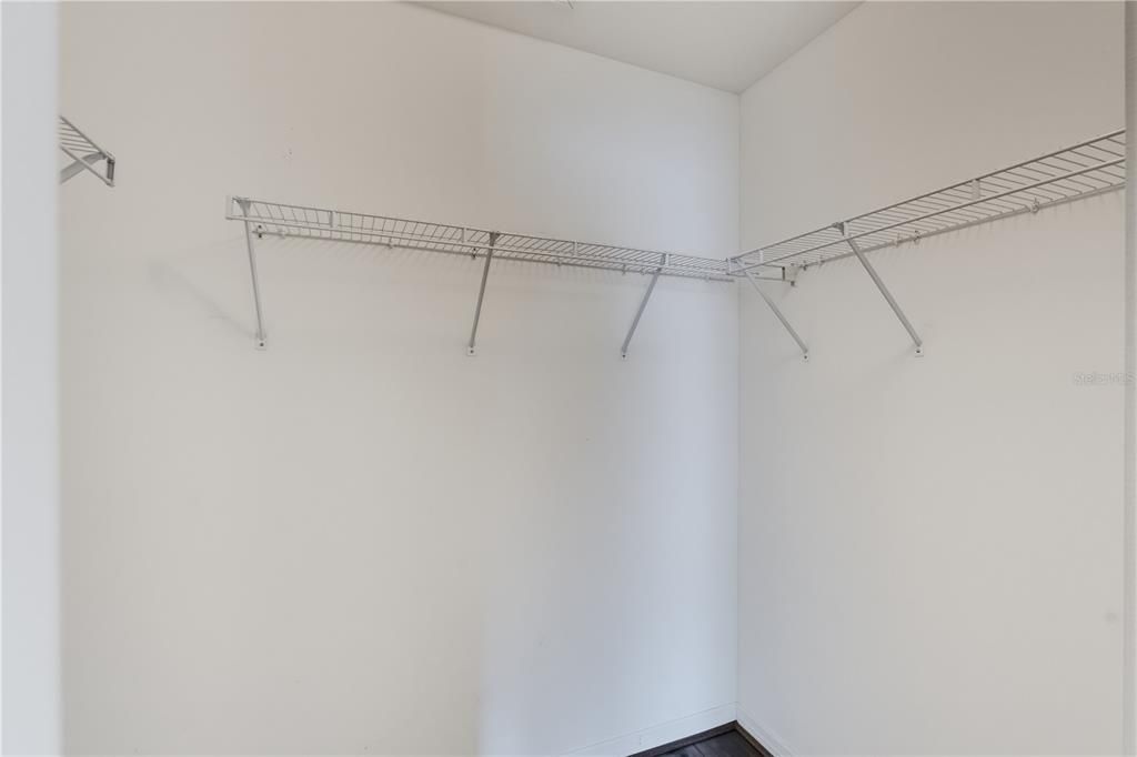 For Sale: $315,000 (4 beds, 3 baths, 1911 Square Feet)