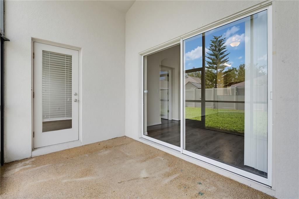 For Sale: $315,000 (4 beds, 3 baths, 1911 Square Feet)