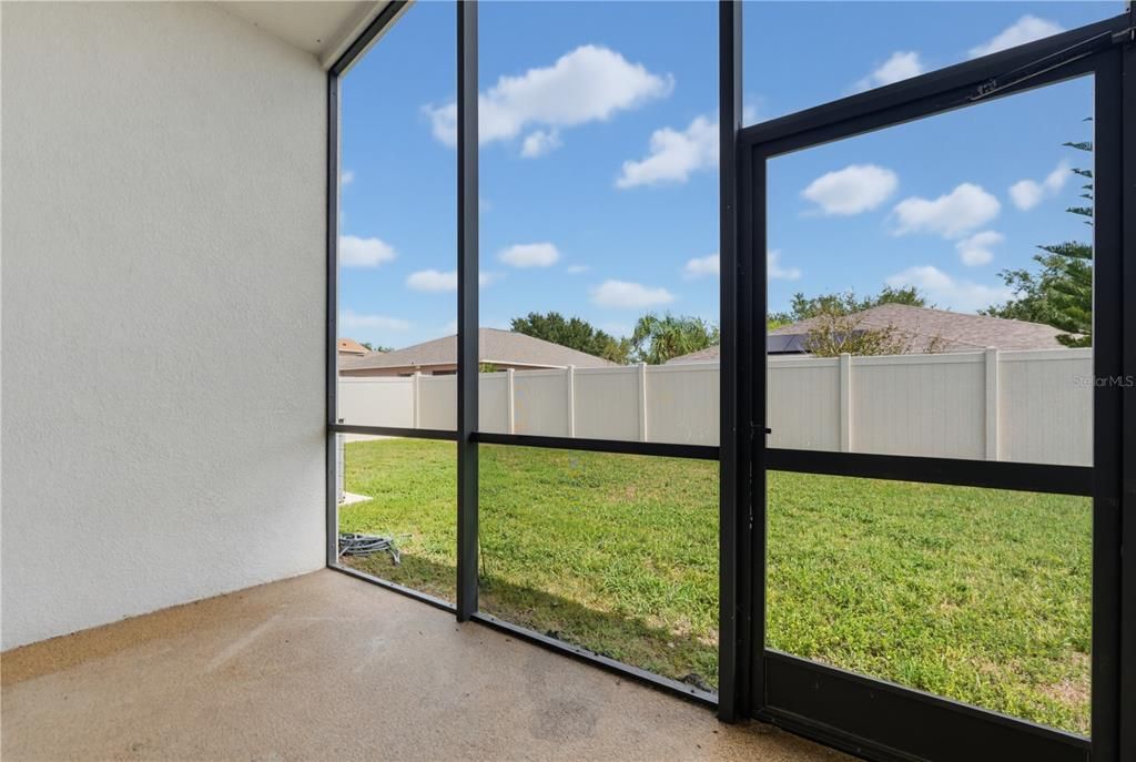 For Sale: $315,000 (4 beds, 3 baths, 1911 Square Feet)