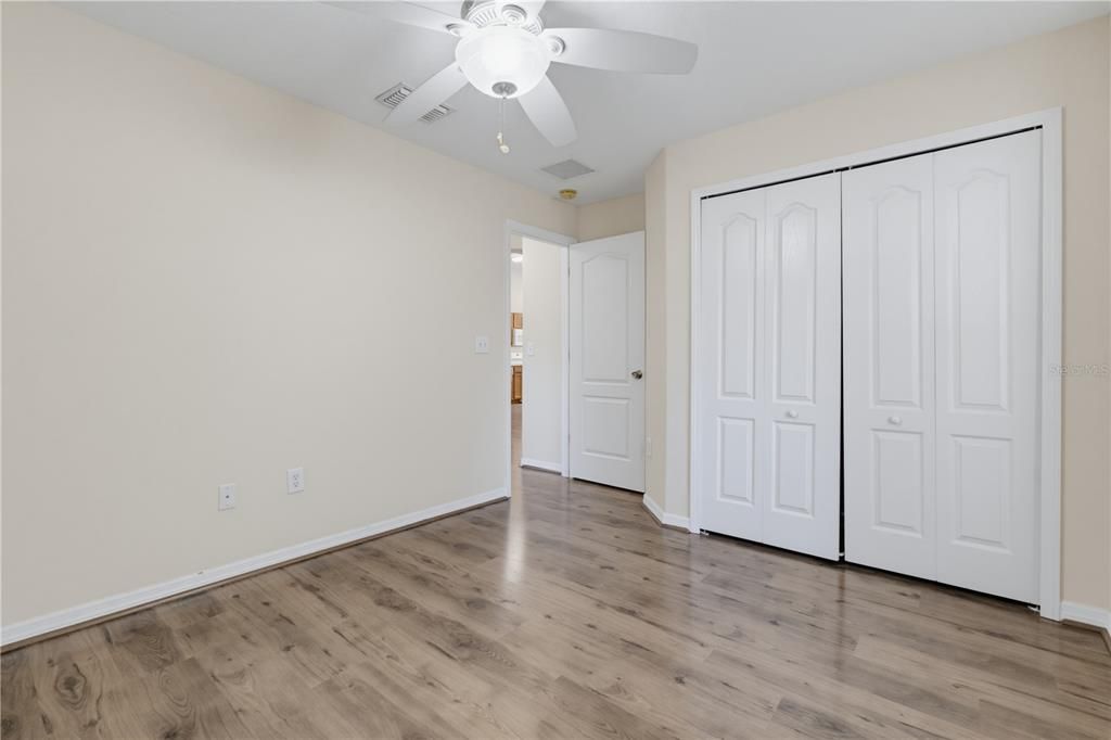 For Sale: $315,000 (4 beds, 3 baths, 1911 Square Feet)