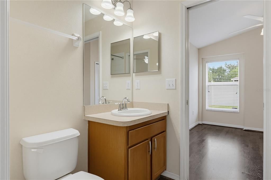 For Sale: $315,000 (4 beds, 3 baths, 1911 Square Feet)