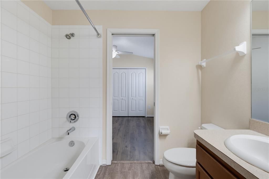 For Sale: $315,000 (4 beds, 3 baths, 1911 Square Feet)