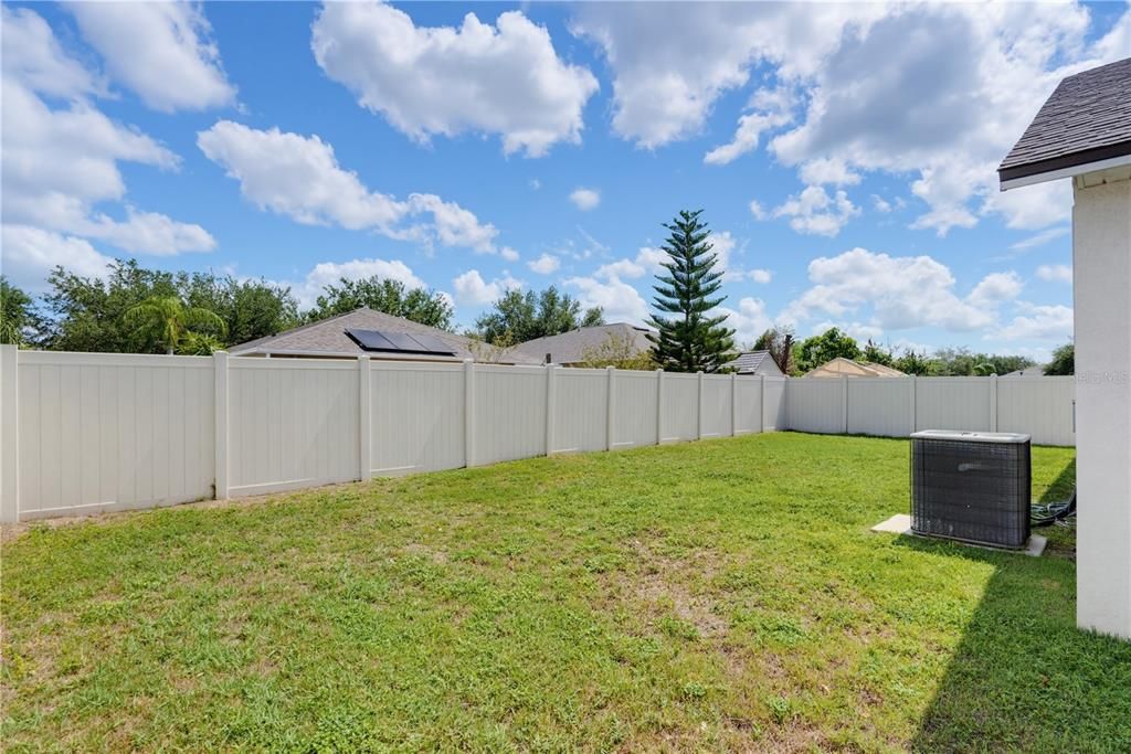 For Sale: $315,000 (4 beds, 3 baths, 1911 Square Feet)