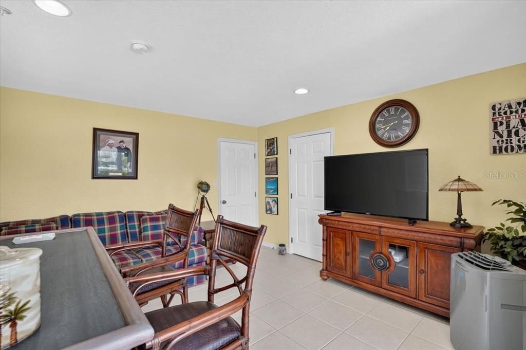 For Sale: $459,000 (3 beds, 2 baths, 1397 Square Feet)