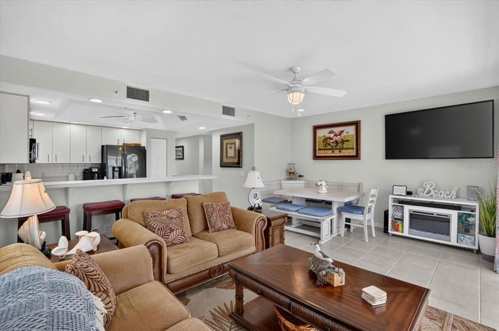 For Sale: $459,000 (3 beds, 2 baths, 1397 Square Feet)