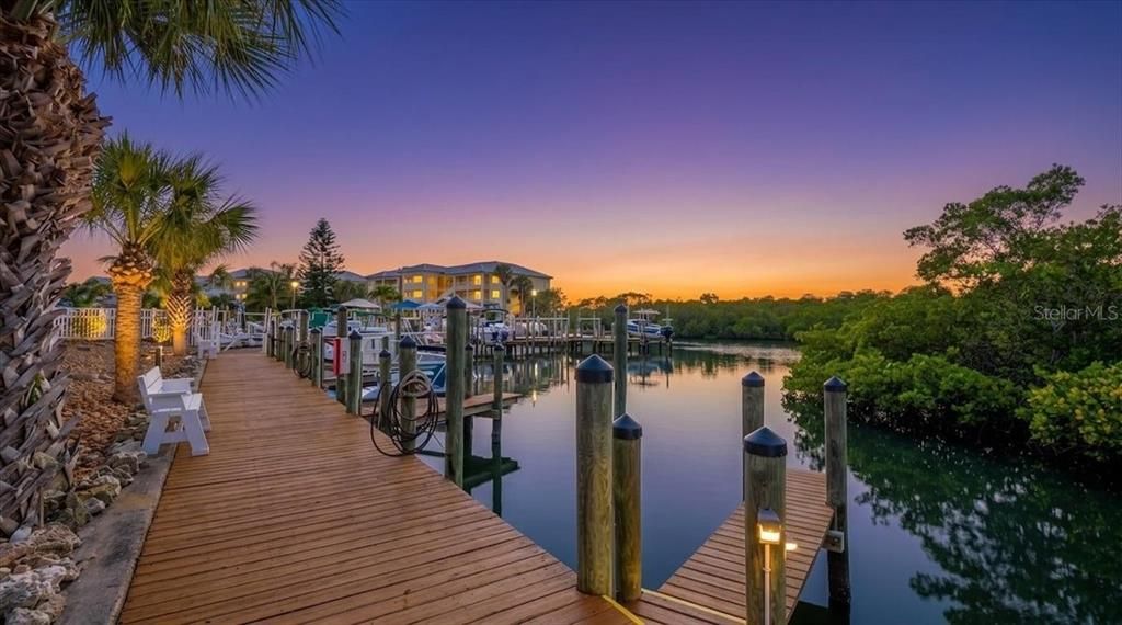 For Sale: $459,000 (3 beds, 2 baths, 1397 Square Feet)