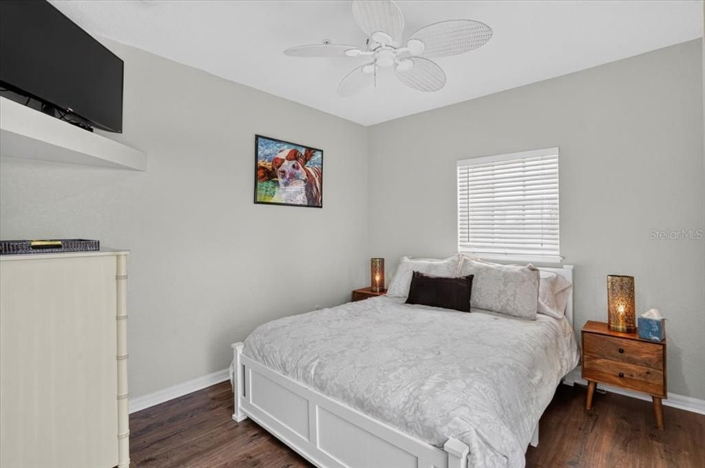 For Sale: $459,000 (3 beds, 2 baths, 1397 Square Feet)