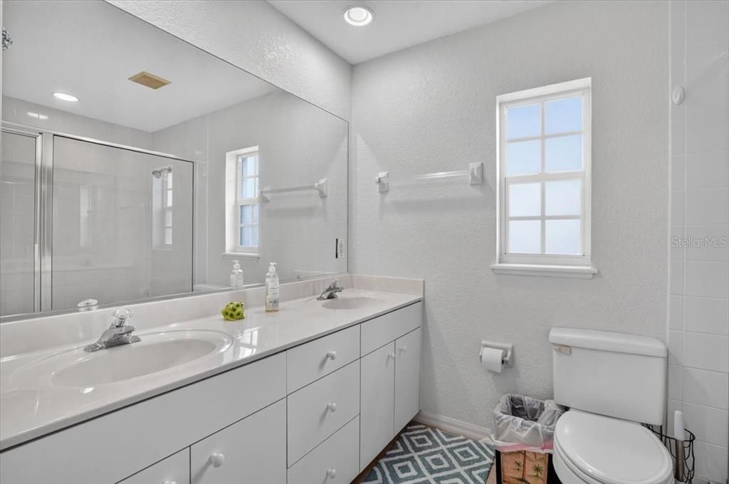 For Sale: $459,000 (3 beds, 2 baths, 1397 Square Feet)