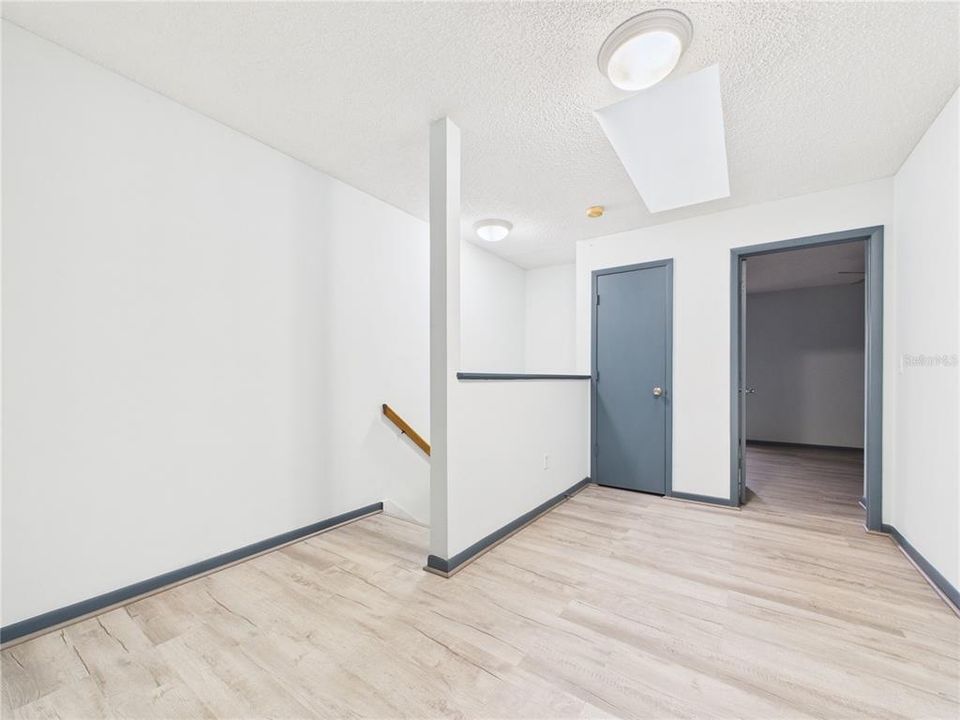 В аренду: $2,300 (2 спален, 2 ванн, 1460 Квадратных фут)