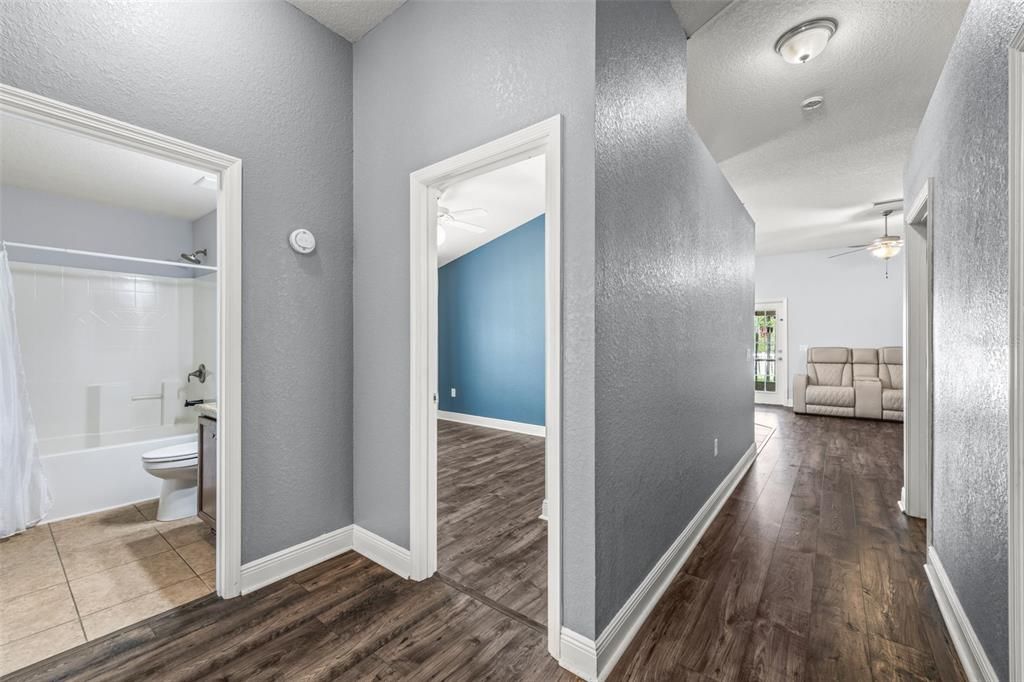 На продажу: $364,995 (3 спален, 2 ванн, 1507 Квадратных фут)