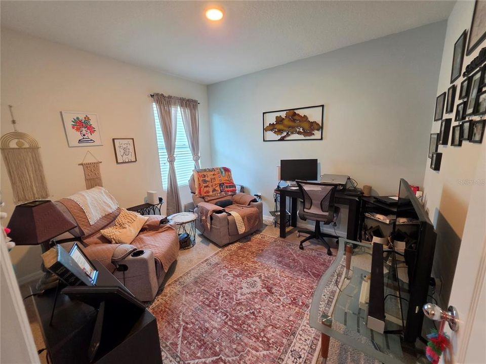 En Venta: $374,990 (3 camas, 2 baños, 1676 Pies cuadrados)