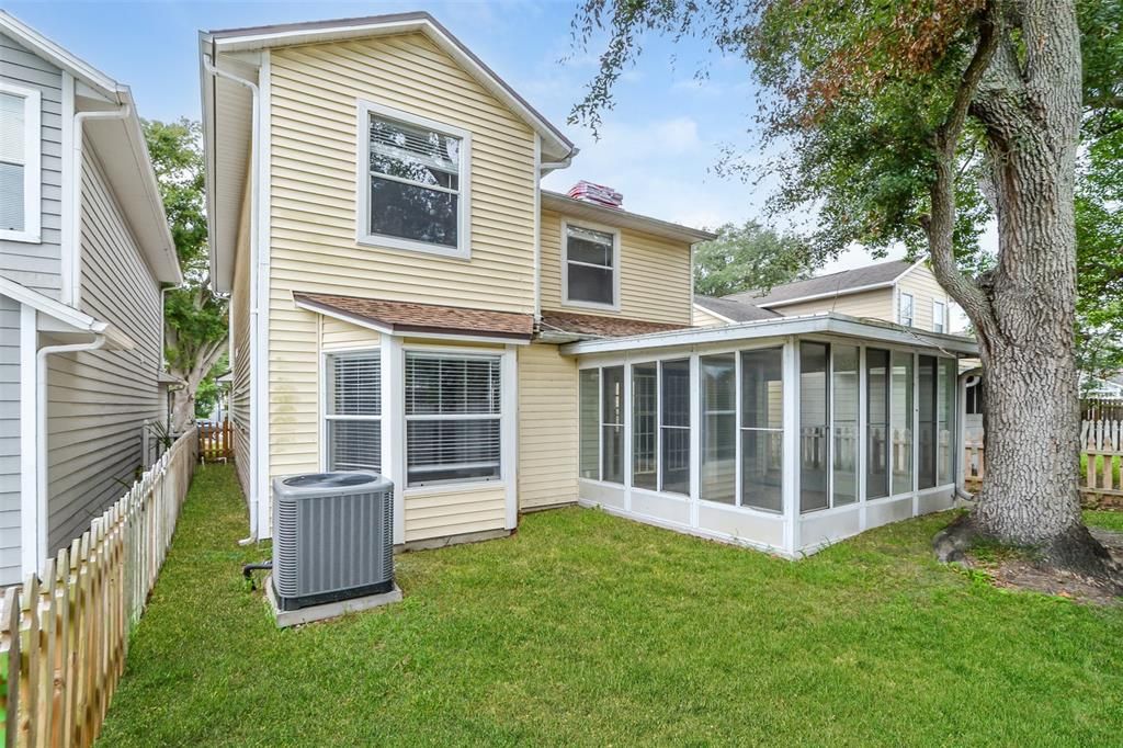 На продажу: $303,900 (3 спален, 2 ванн, 1514 Квадратных фут)
