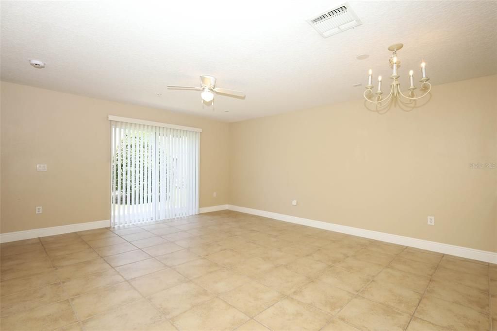 For Sale: $299,900 (3 beds, 2 baths, 1468 Square Feet)