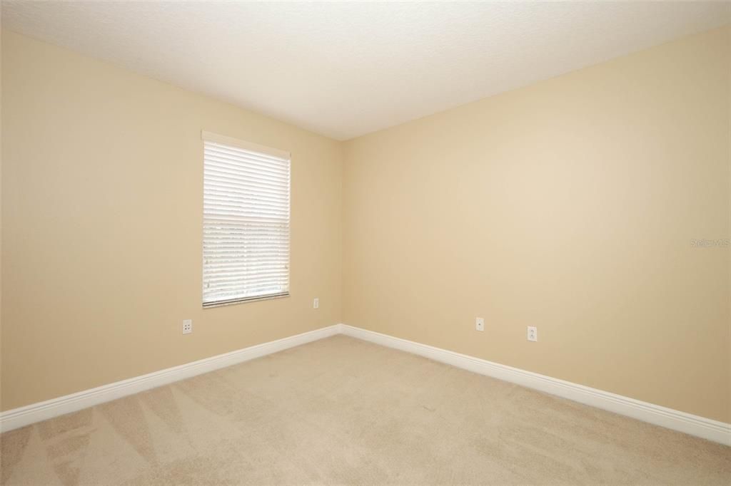 For Sale: $299,900 (3 beds, 2 baths, 1468 Square Feet)