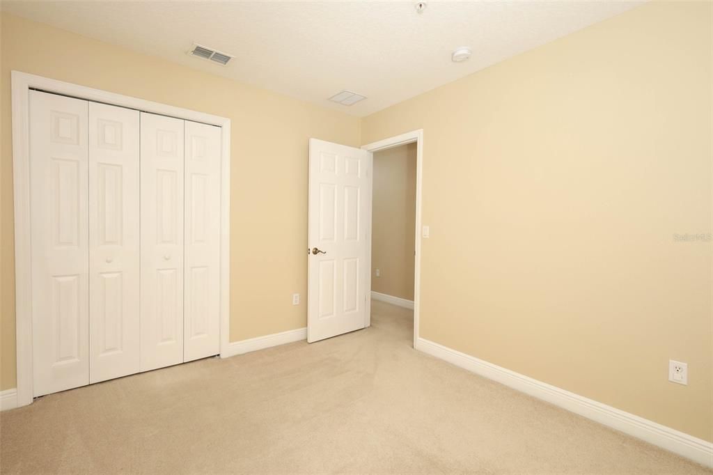 For Sale: $299,900 (3 beds, 2 baths, 1468 Square Feet)