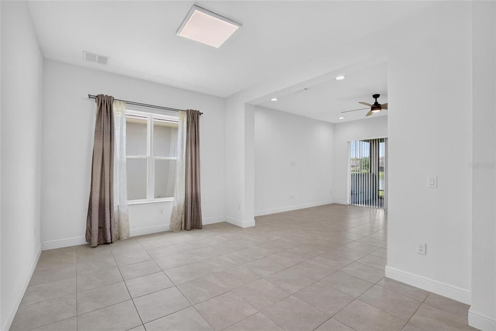 En Venta: $760,000 (5 camas, 4 baños, 3381 Pies cuadrados)