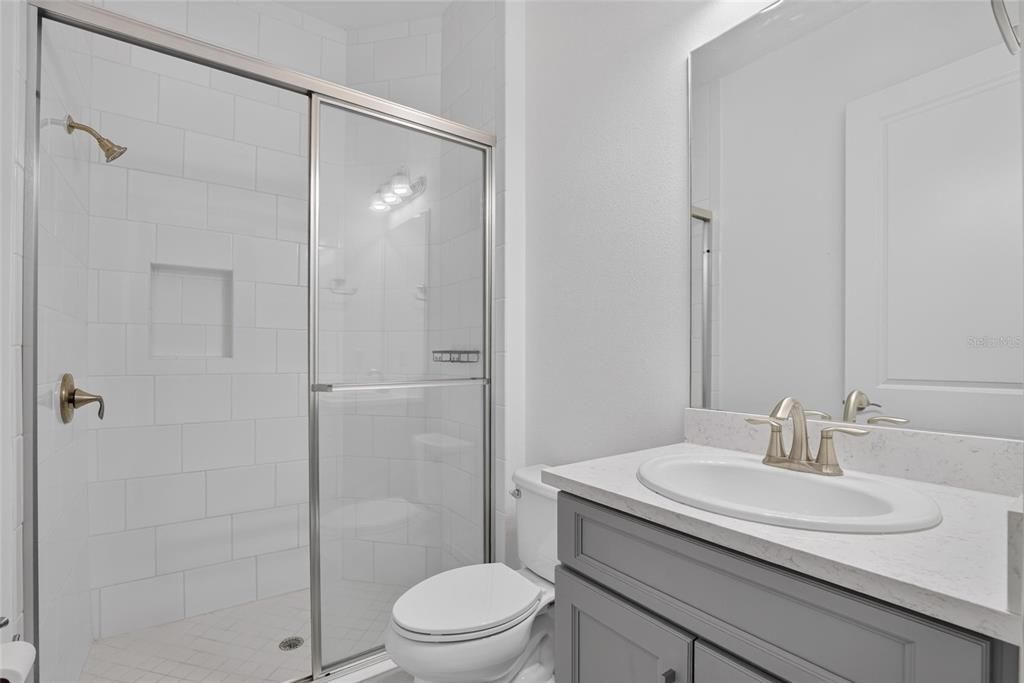 En Venta: $760,000 (5 camas, 4 baños, 3381 Pies cuadrados)