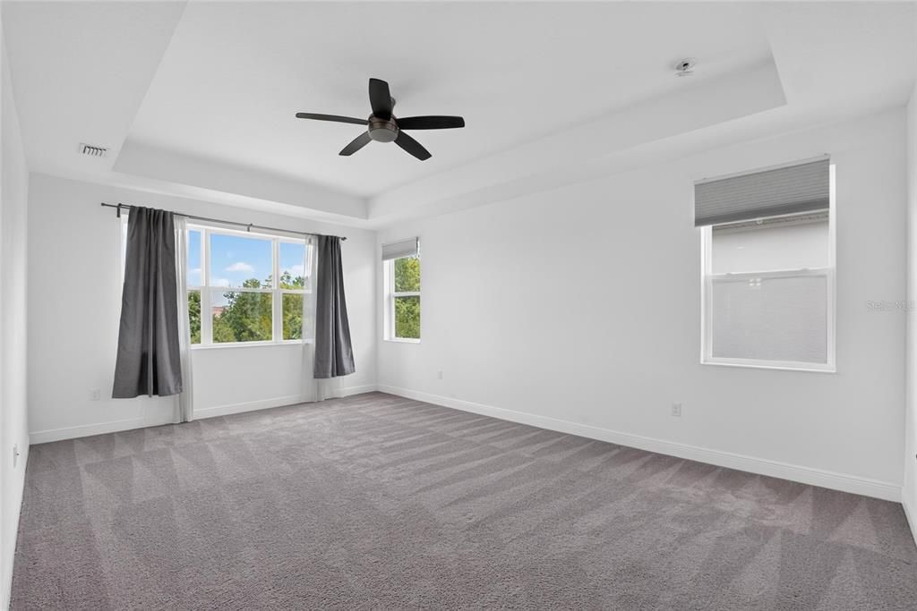 En Venta: $760,000 (5 camas, 4 baños, 3381 Pies cuadrados)