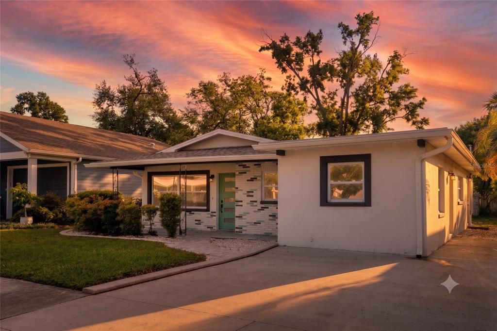 En Venta: $490,000 (4 camas, 3 baños, 1500 Pies cuadrados)