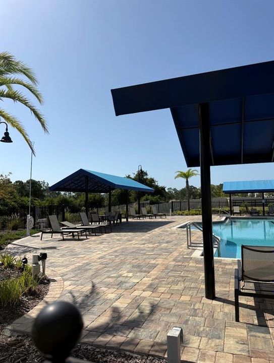 For Rent: $2,900 (3 beds, 2 baths, 1377 Square Feet)